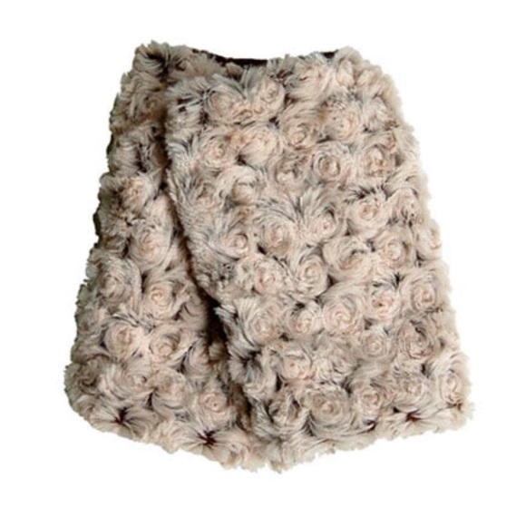 Pandemonium Plush Faux Fur fingerless gloves and headband in Cream main image 4